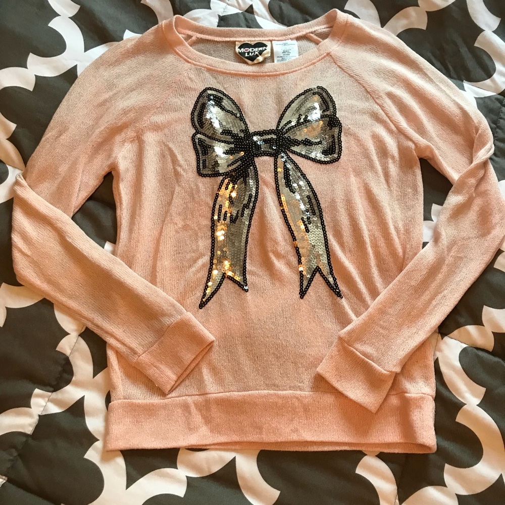 Pink sweater with Sequin Bow 🎀
